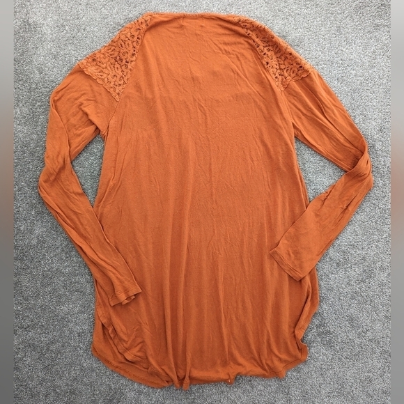 Old Navy long sleeve accent lace neck orange blouse size Medium - Picture 9 of 9